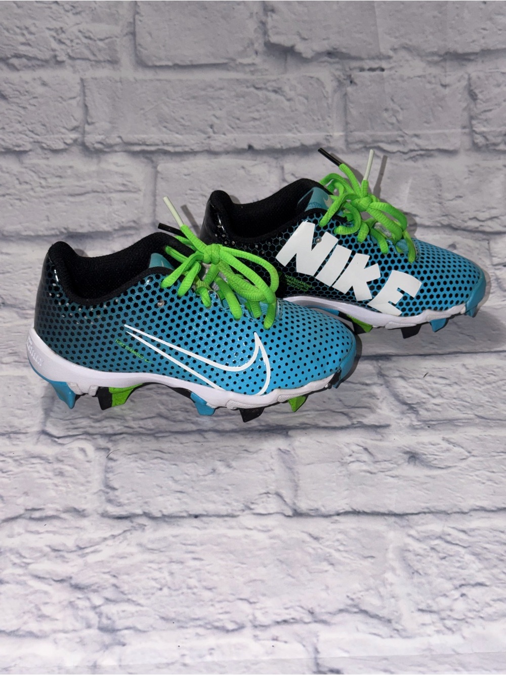 Nike Kids Teal & Neon Green Soccer Cleats